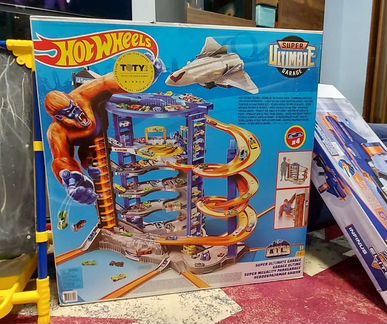 HotWheels Super Ultimate garage новый