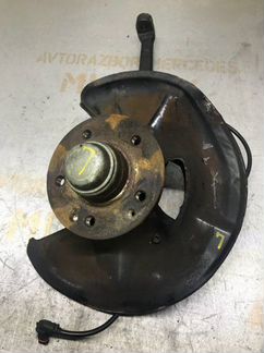 Кулак поворотный левый Mercedes E-Class W210