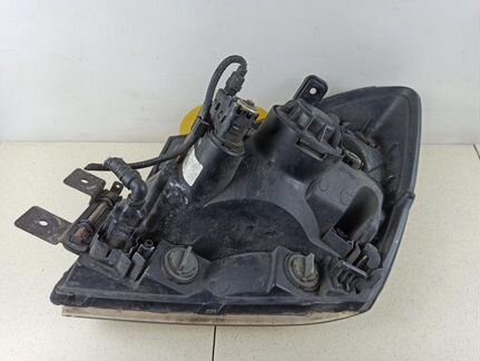 Фара правая Kia Sportage KM 2005