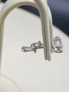 Серьги золотые пусеты с бриллиантами 1.45 карата