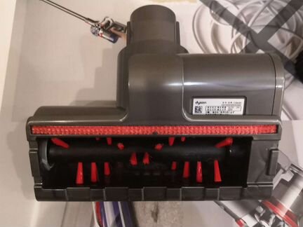 Турбощетка Dyson Animal и щетка для мебели