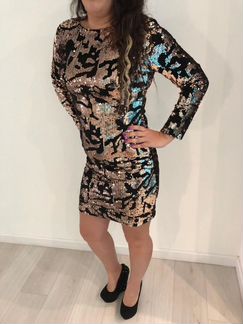 Платье с золотыми пайетками 42-44 размера