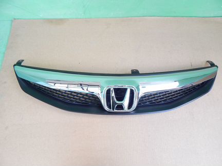 Решетка радиатора Хонда Цивик 4Д рестайлинг