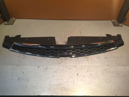 Решетка радиатора верх Шевроле Круз 09