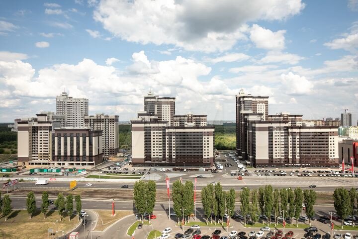 Жилой массив фото. Московский квартал Воронеж. ЖК Московский квартал Воронеж. Московский проспект 130к1 Воронеж. Московский проспект 128 Воронеж.