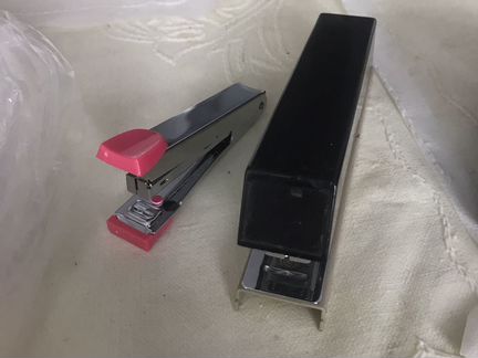 Дырокол / степлер для бумаги