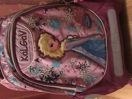 Школьный портфель на колёсах