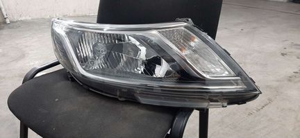 Фаpа Кiа Riо пeрeдняя правая 2011-2015