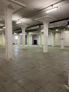 Складское помещение, 1 235 м²