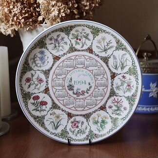Wedgwood тарелка Календарь 1994 г. Сад, Англия