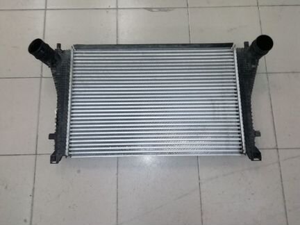 Радиатор интеркулер Skoda Octavia A7