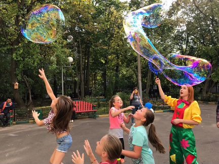 Детские Аниматоры на праздник мыльное шоу Барби