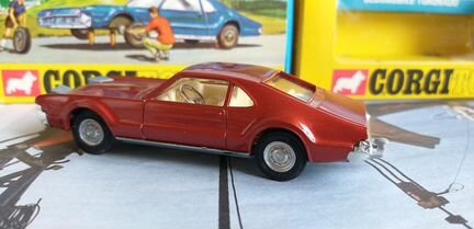 Corgi 276 Oldsmobile Toronado