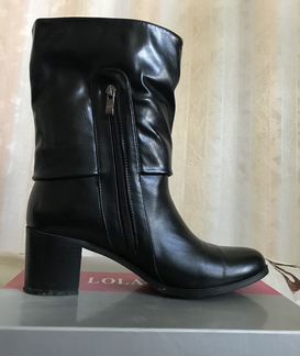 Сапоги с широким голенищем