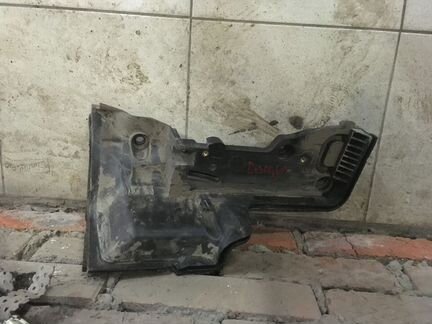 Крепление акб левое Land Rover Discovery 4 L319