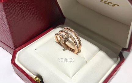 Золотое кольцо Cartier Juste un Clou с бриллиантам