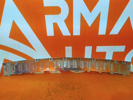 Накладка бампера задняя верхняя Mercedes Gl