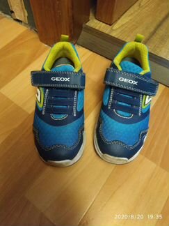 Кроссовки geox 26