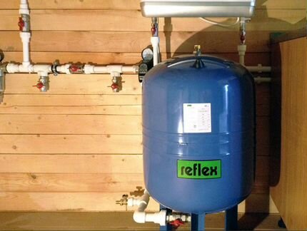 Гидроаккумулятор Reflex 100л. Погружные насосы