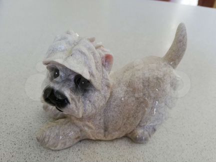 Статуэтка собачка