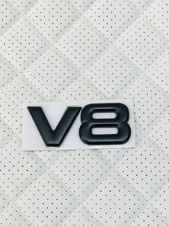 Шильдик V8 чёрный для Toyota Land Cruiser
