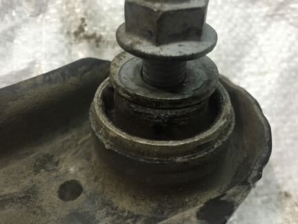 Поперечный рычаг Мерседес Mercedes GL, ML 166