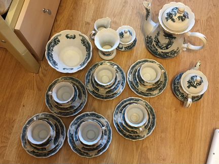 Сервиз чайный фарфоровый