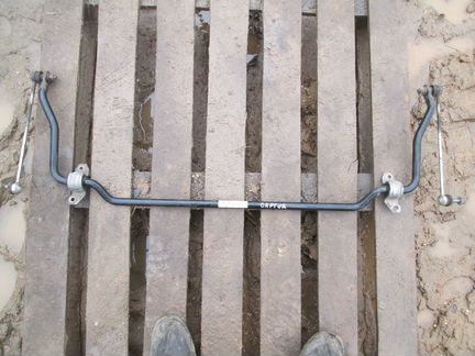 Передний стабилизатор на Рено Каптюр 1,6