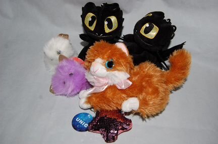 Игрушки Беззубик Ночная фурия звезда с пайетками