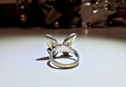 Серебряное кольцо